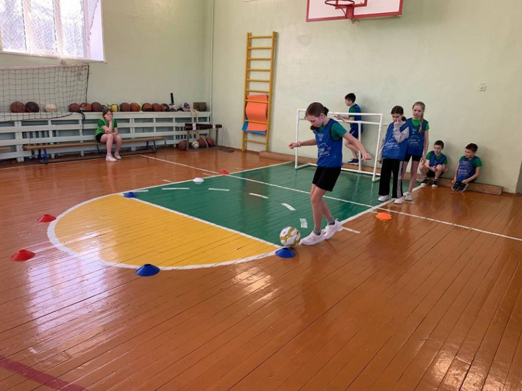 «Футбольная карусель».